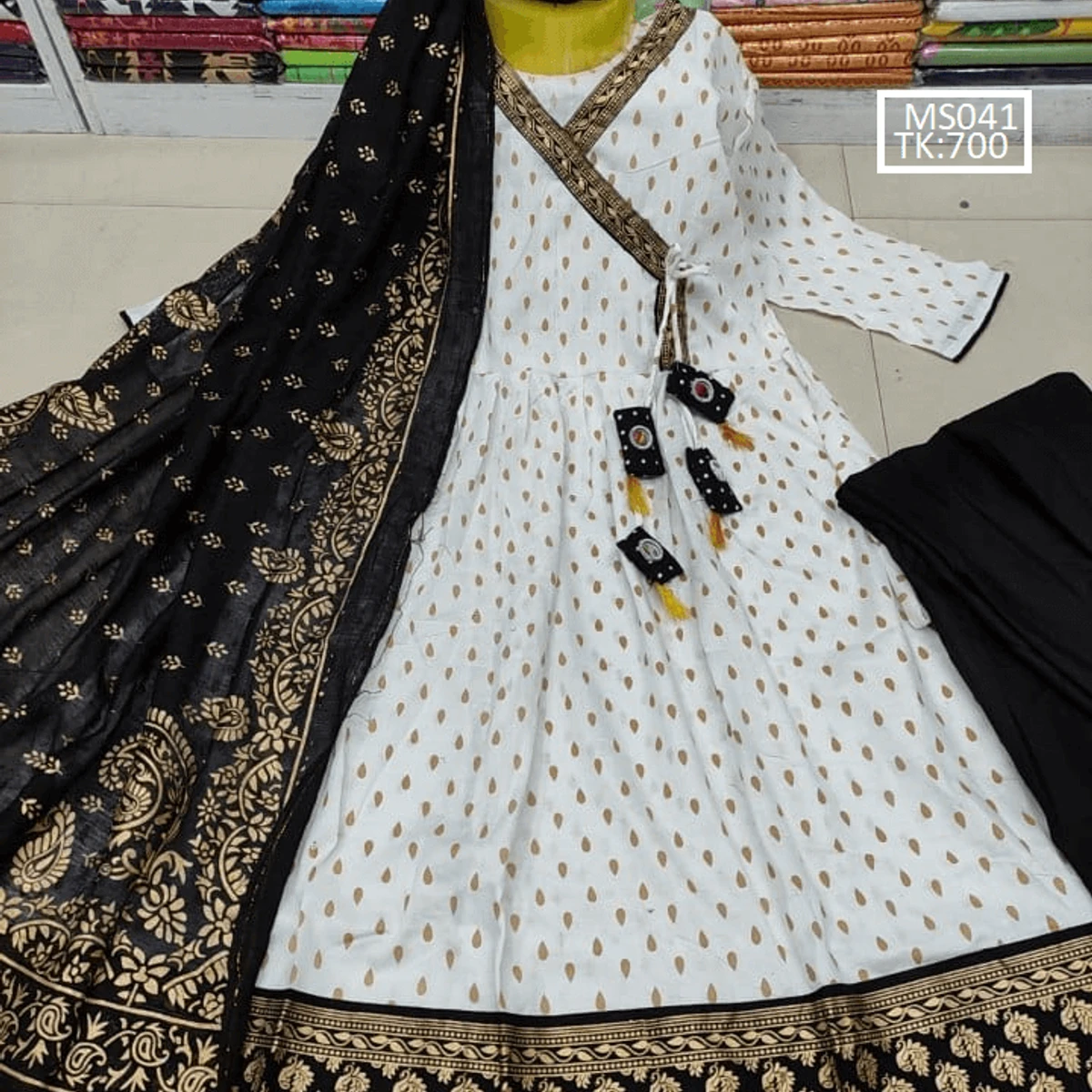 Most Demanding Anarkoli Gown Full Set  White In Black Colour Combination MS041